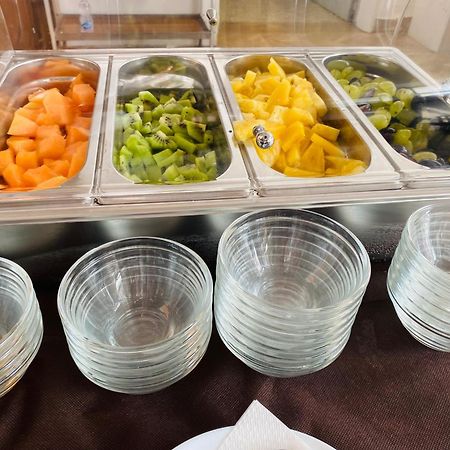 רימיני Hotel Columbia Frontemare מראה חיצוני תמונה